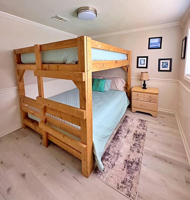 Apollo'S Escape: Your Serene Oceanfront Retreat Surfside Beach Eksteriør billede