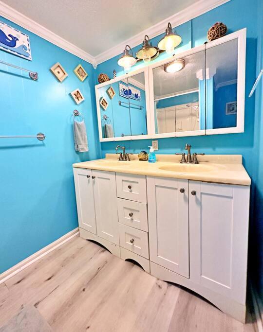 Apollo'S Escape: Your Serene Oceanfront Retreat Surfside Beach Eksteriør billede